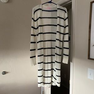 Off white and black stipe duster